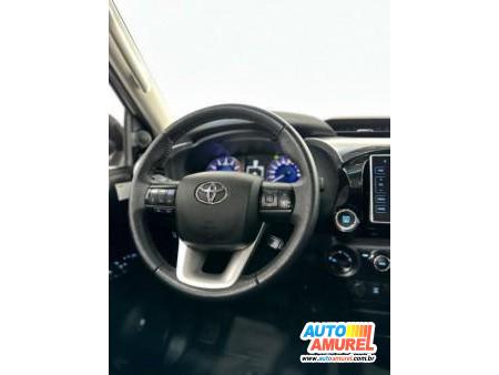 Toyota - Hilux CD SRV 4x4 2.7 Flex 16V