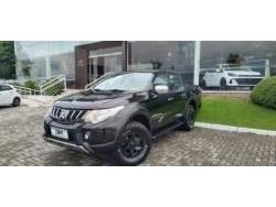 Mitsubishi - L200 Triton Outdoor HPE 2.4 CD 4x4